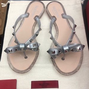 NWT - Valentino Garavani Rockstud PVC Thong Sandal